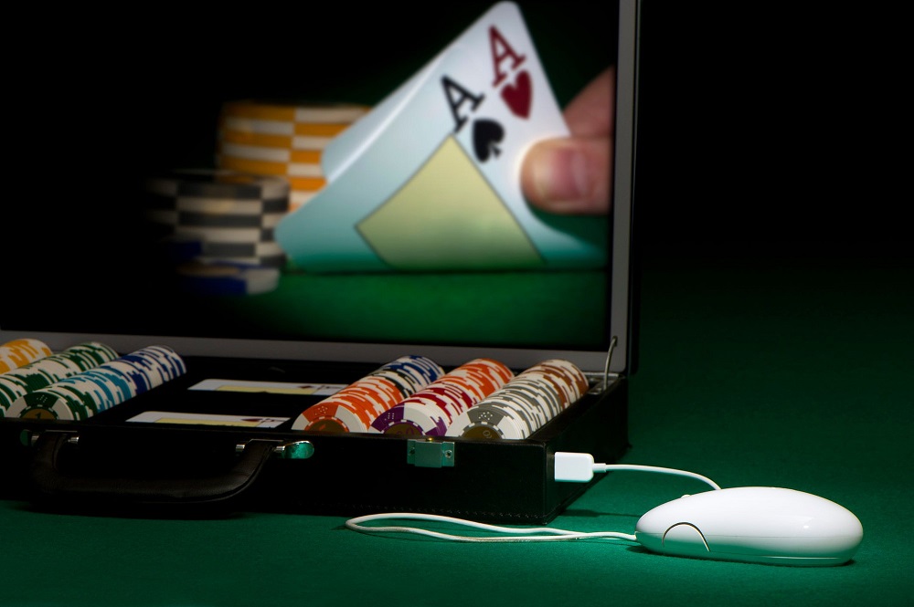 Online Poker: Real Poker Tournament Strategy